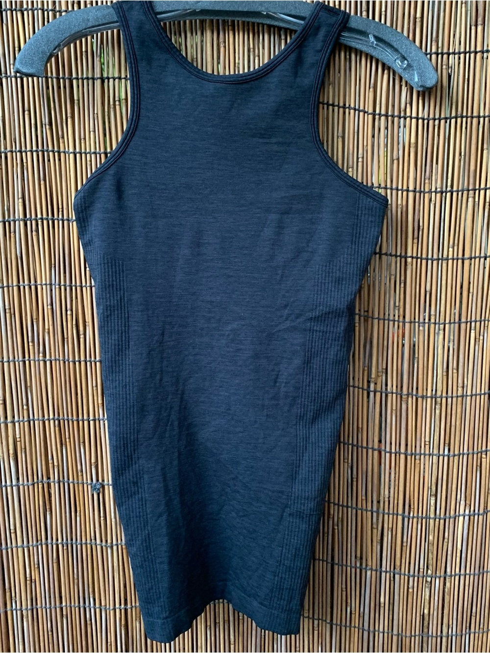 Lululemon Black Tank size 6